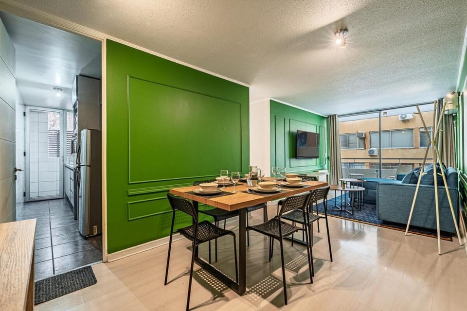 Costanera center y Metro 2D 2B parking piscina y Wifi Apartment in Providencia