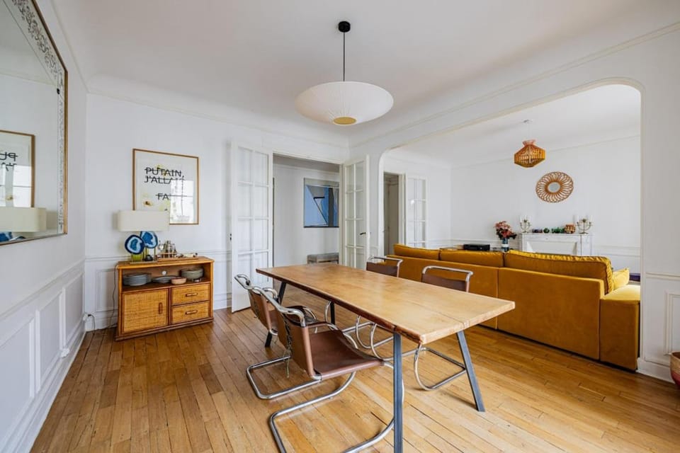 Parc Montsouris - In a pretty square - 2 bedrooms Apartment in Paris