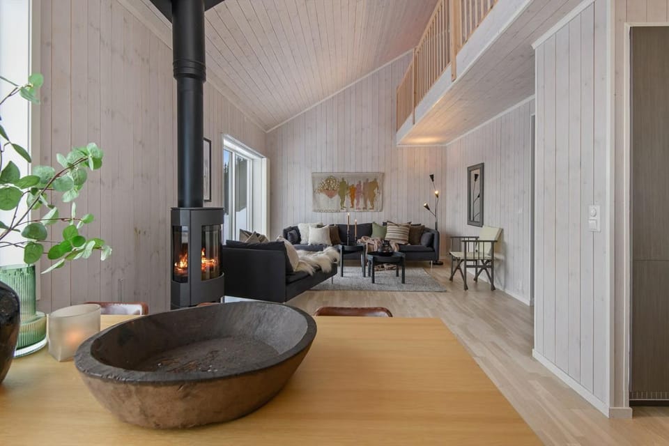 Living room, Seating area, fireplace