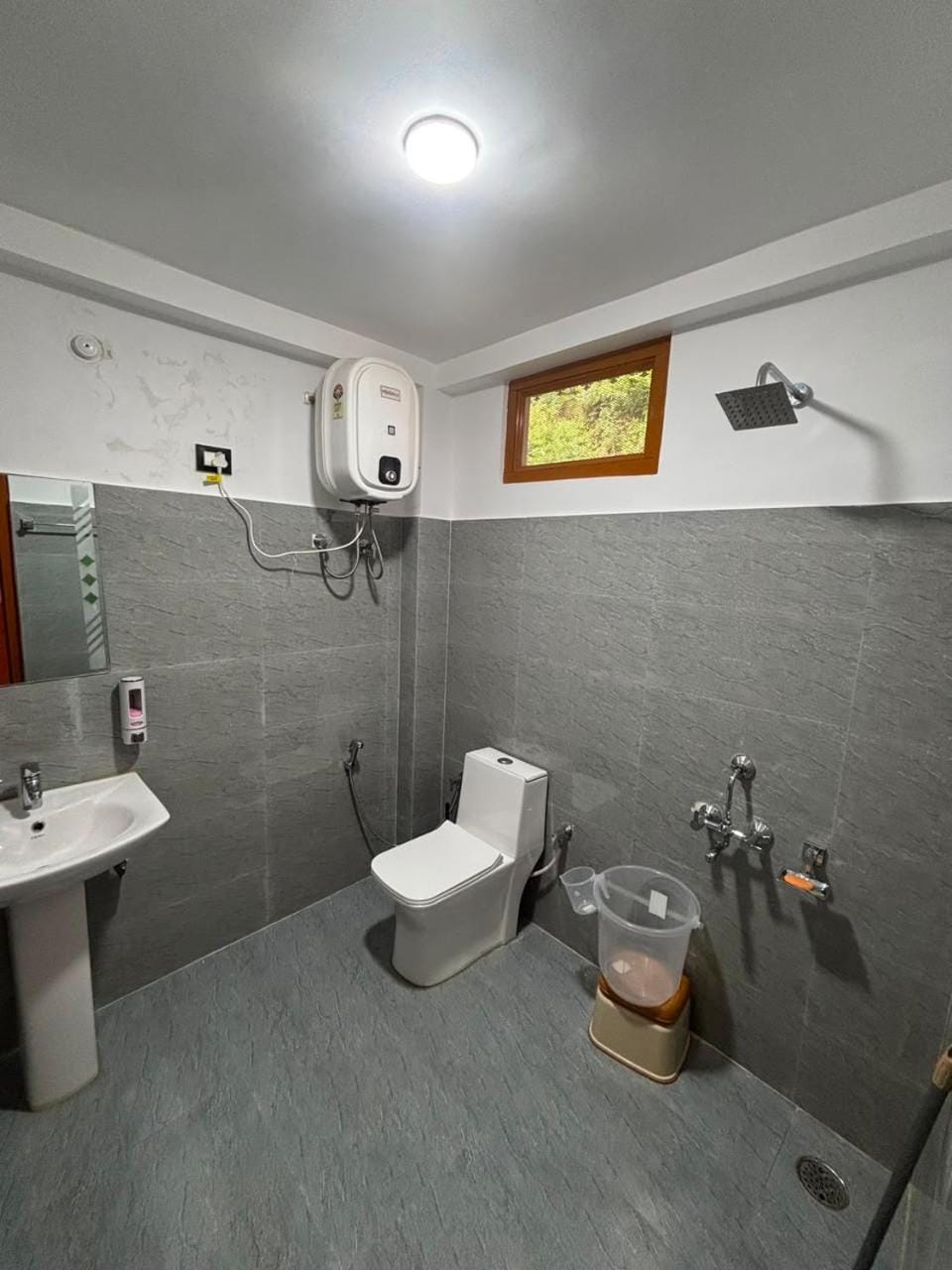 Krishna Home Stay Bed and Breakfast in Himachal Pradesh