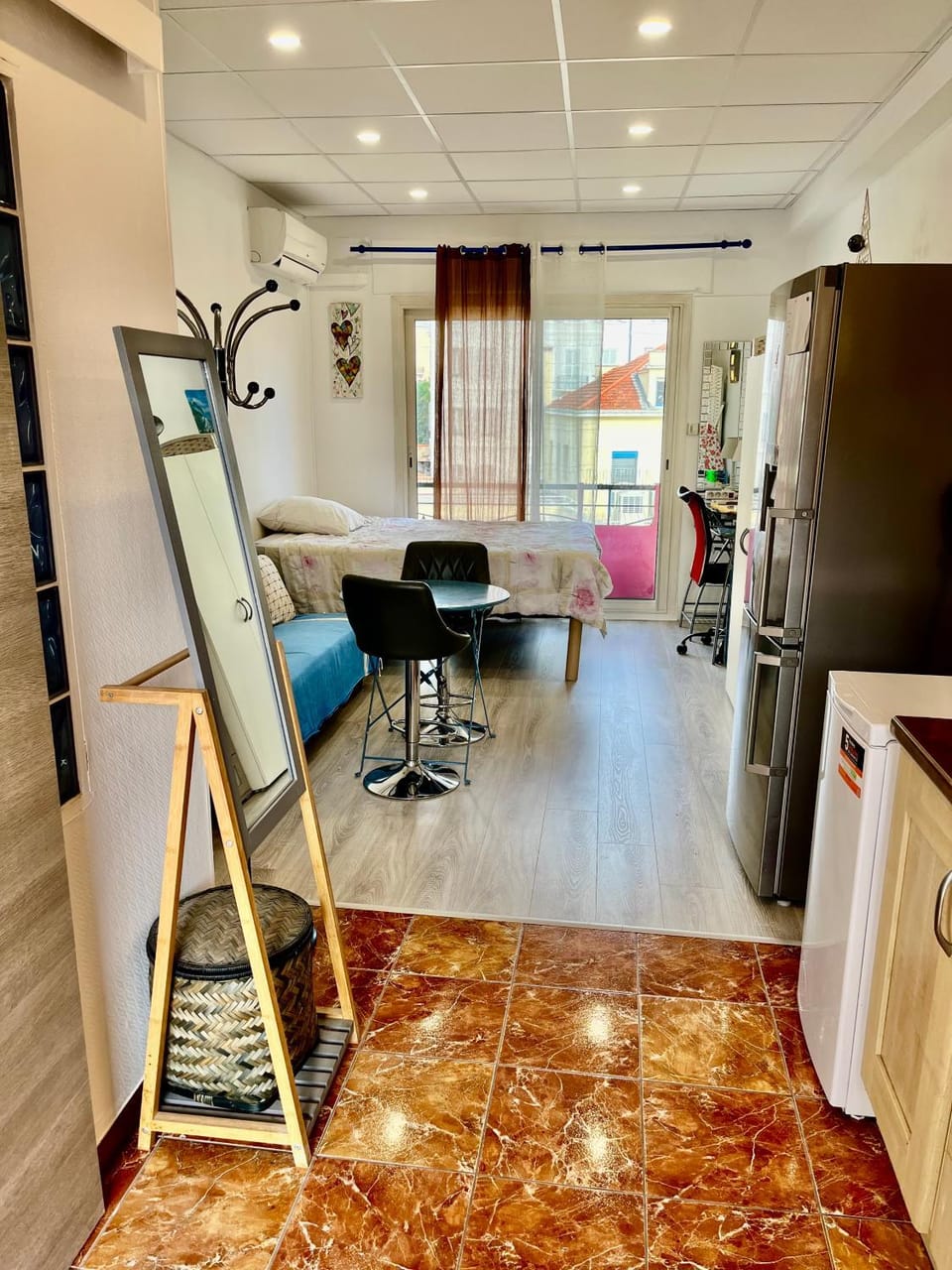 Un nid en centre-ville Apartment in Cannes