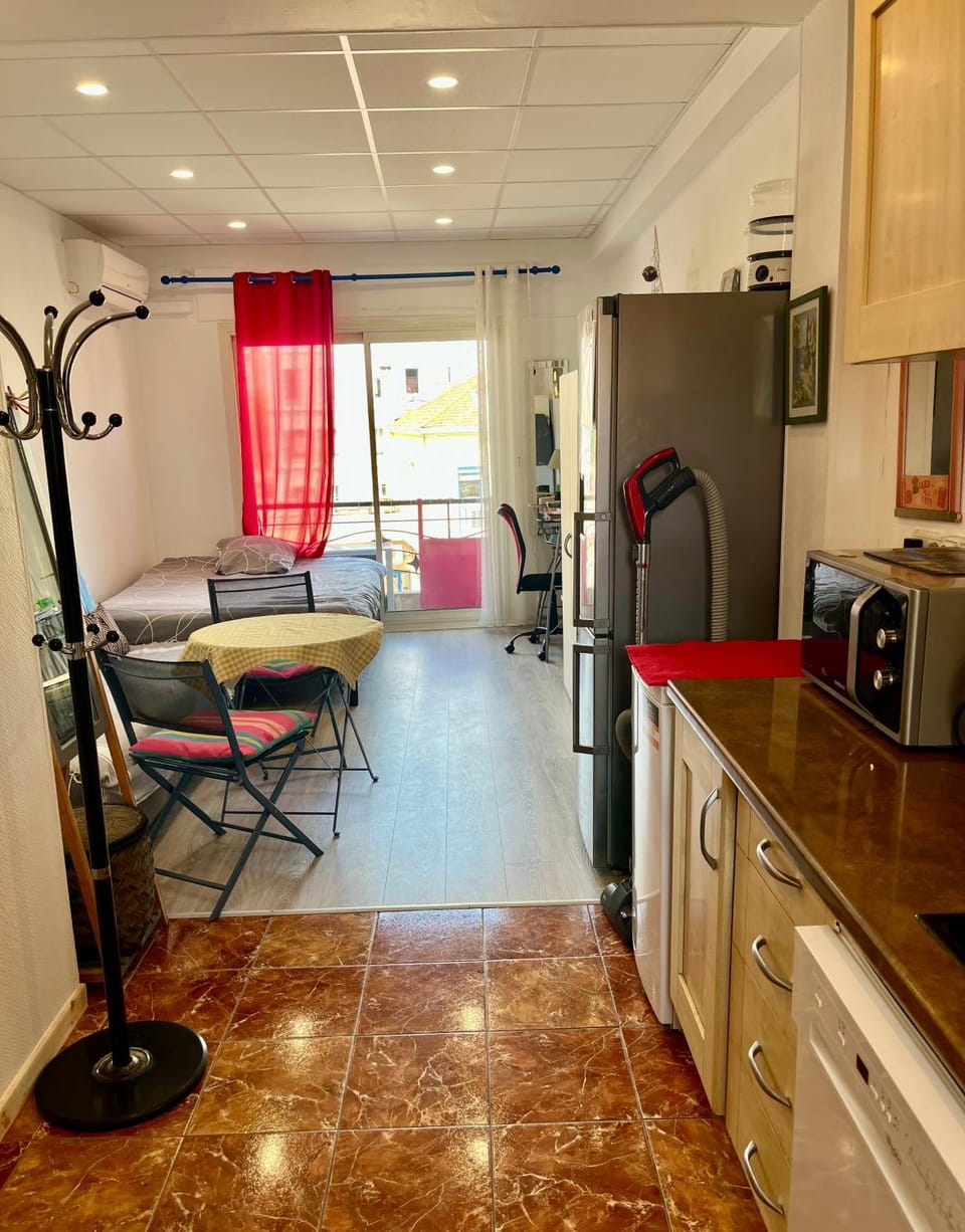 Un nid en centre-ville Apartment in Cannes