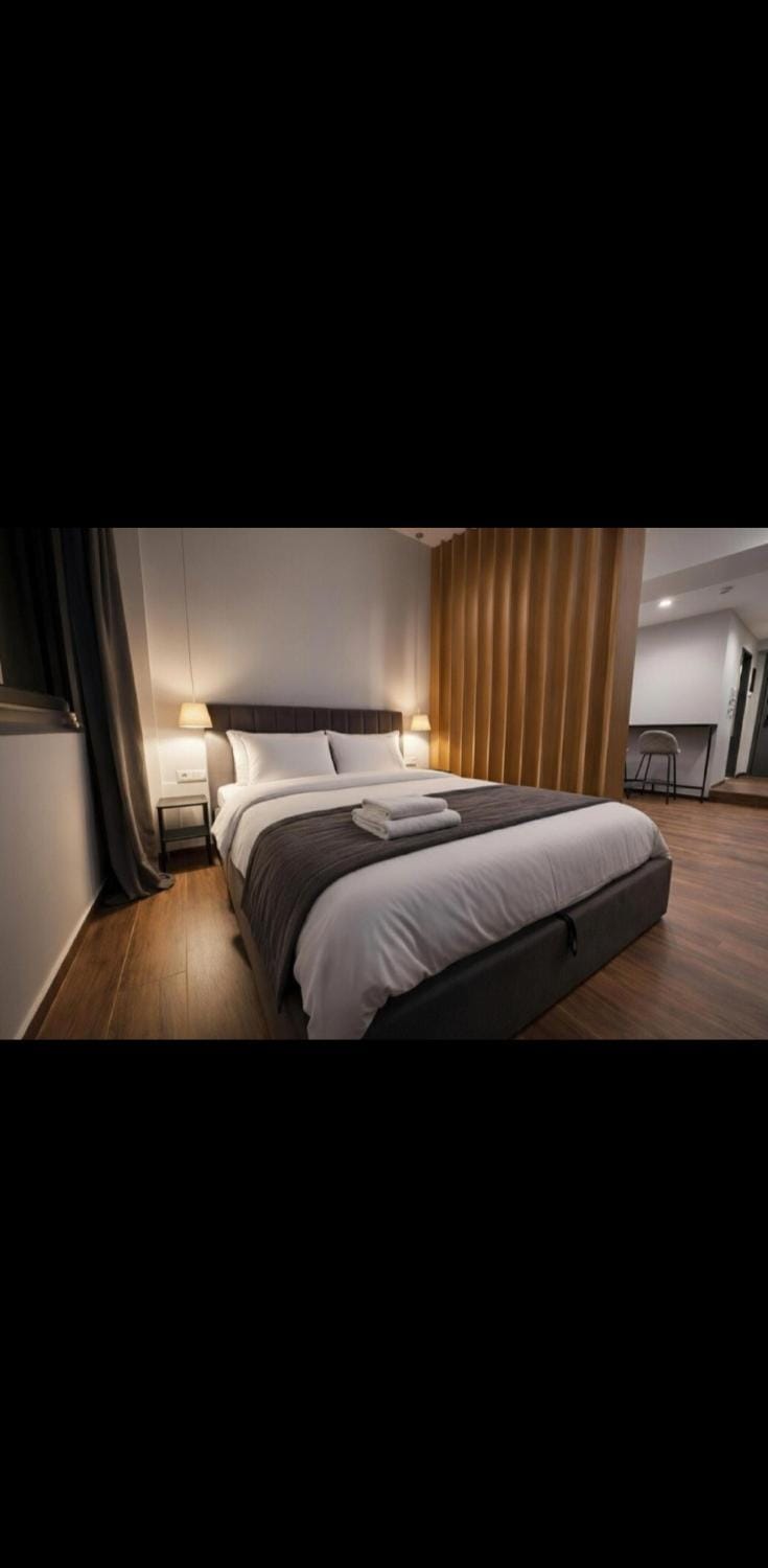 Piraeus Port Suites Luxury No3 Apartment in Pireas