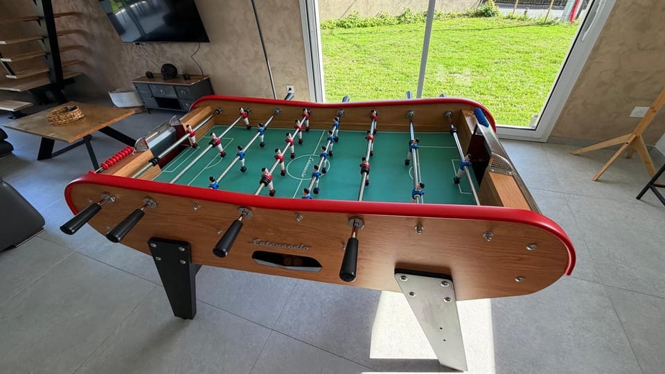 Le QG détente baby-foot, fléchettes et terrasse House in Hauts-de-France