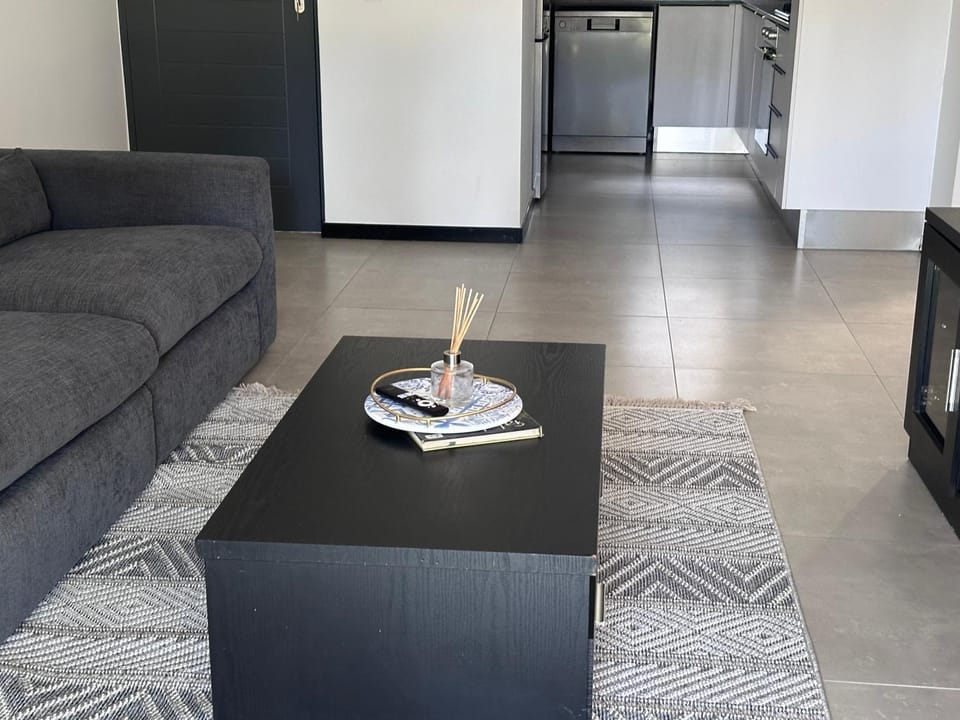 Elegant Oasis Apartment in Sandton