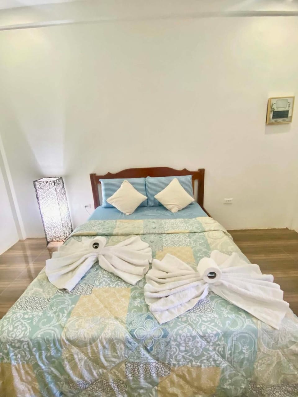 Queen Deluxe Room III Fuego Island Guest House By Fuego Island Private Resorts Hotel in Siquijor