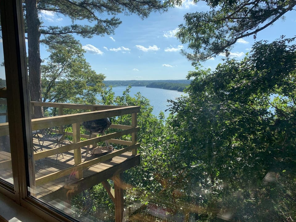 Nearby landmark, Day, Natural landscape, View (from property/room), Balcony/Terrace, Lake view