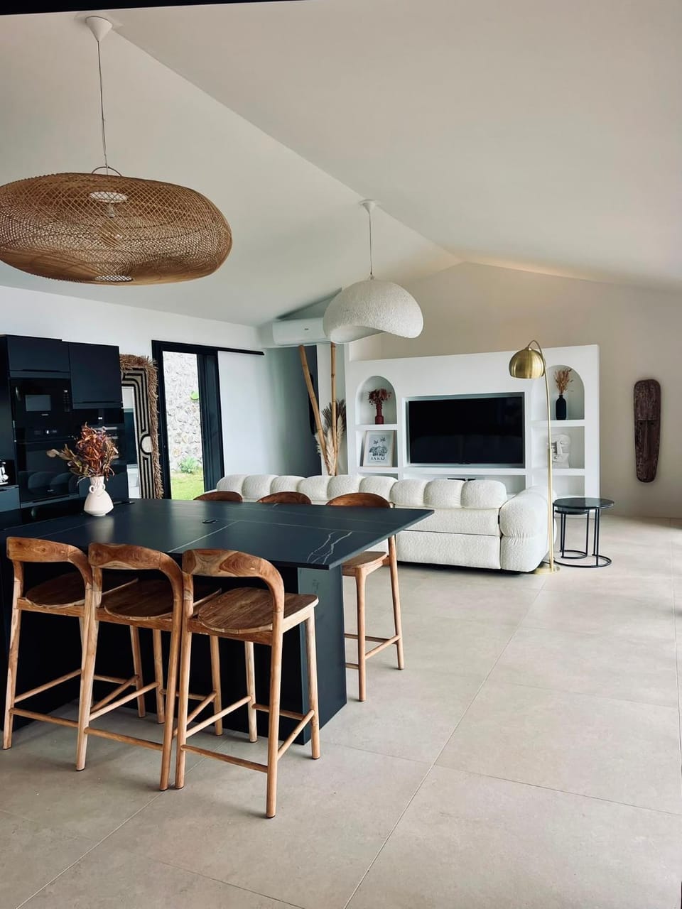Communal lounge/ TV room, TV and multimedia, Kitchen or kitchenette, Living room