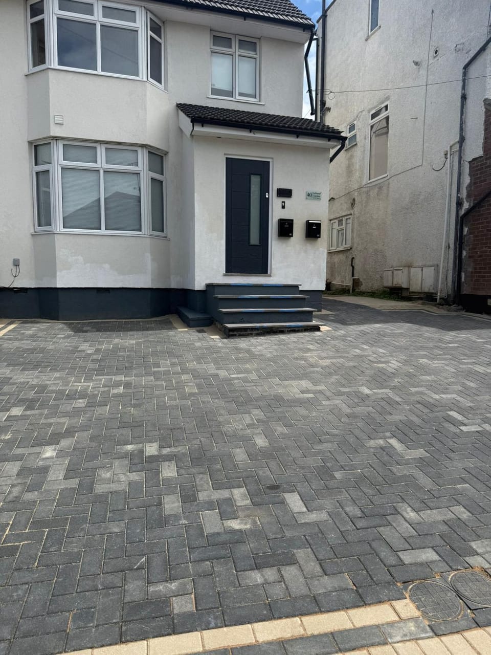Property building, Street view