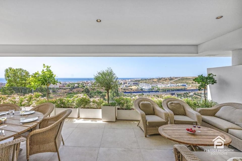 Estepona Luxury 3BR - Sea Views, Terrace, Garage Apartment in Costa del Sol