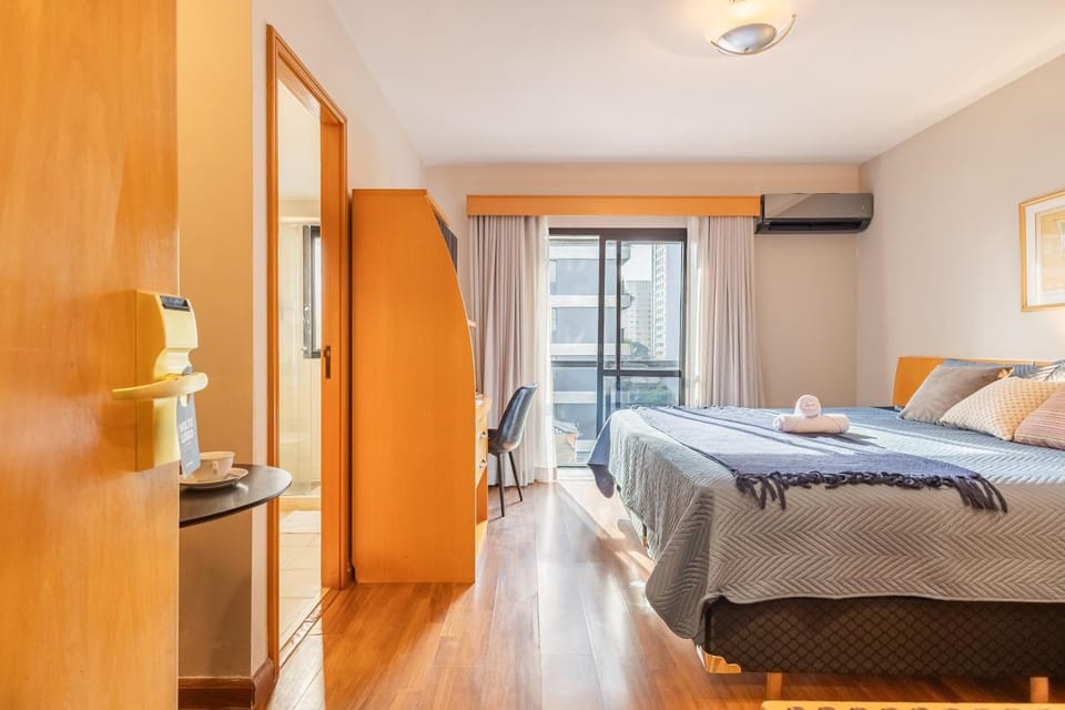 Photo of the whole room, Bedroom, towels, wardrobe, air conditioner