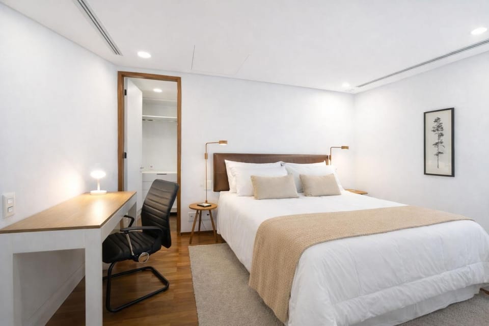 Photo of the whole room, Bedroom