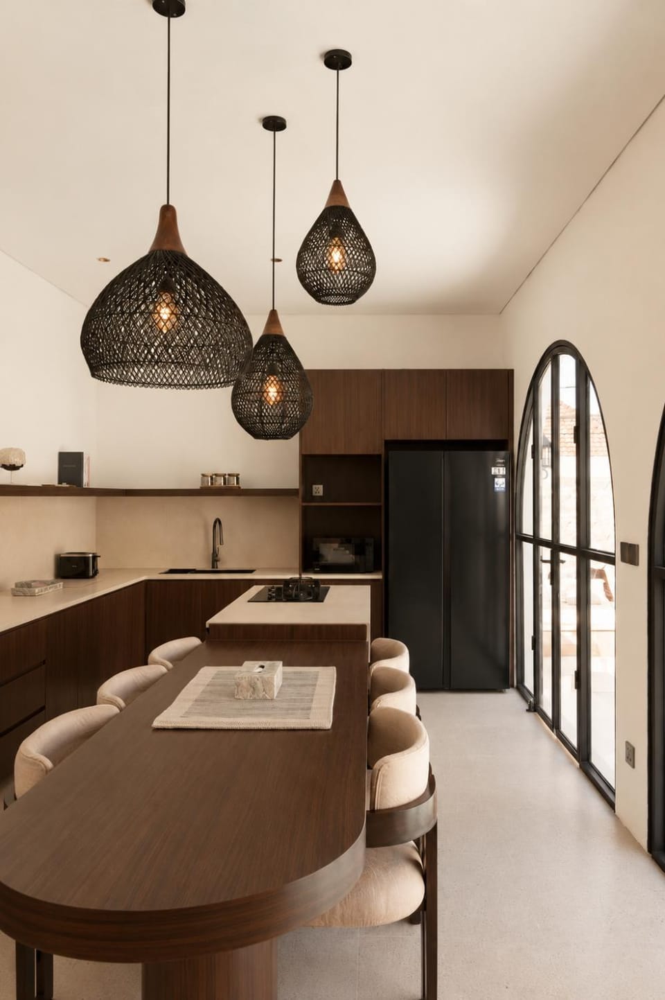 Kitchen or kitchenette, Dining area