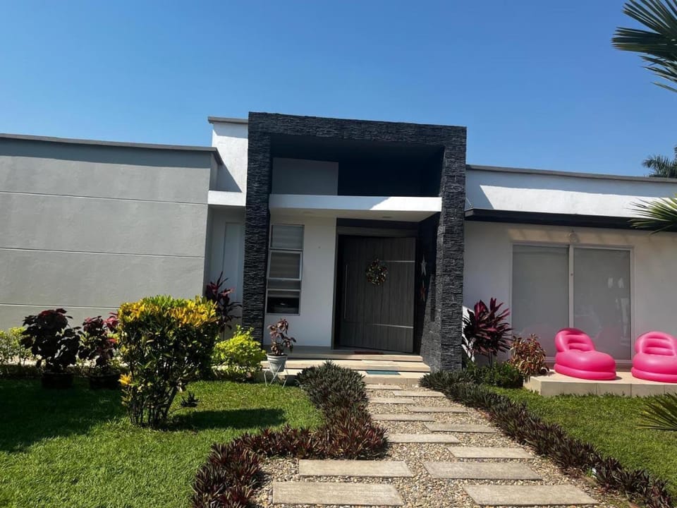 Rento CASA CAMPESTRE POR NOCHES House in Villavicencio
