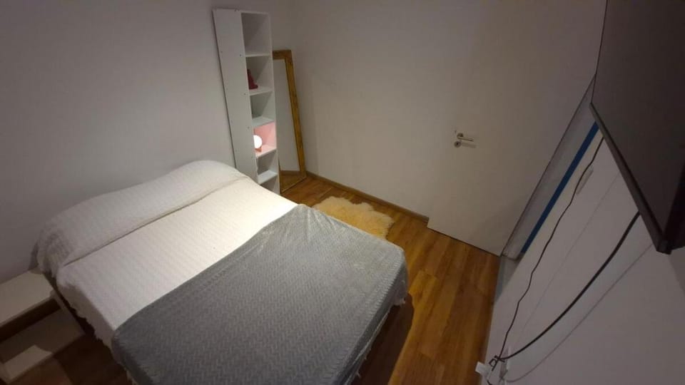 Aire y comodidad para 2 en pleno Pichincha Apartment in Rosario