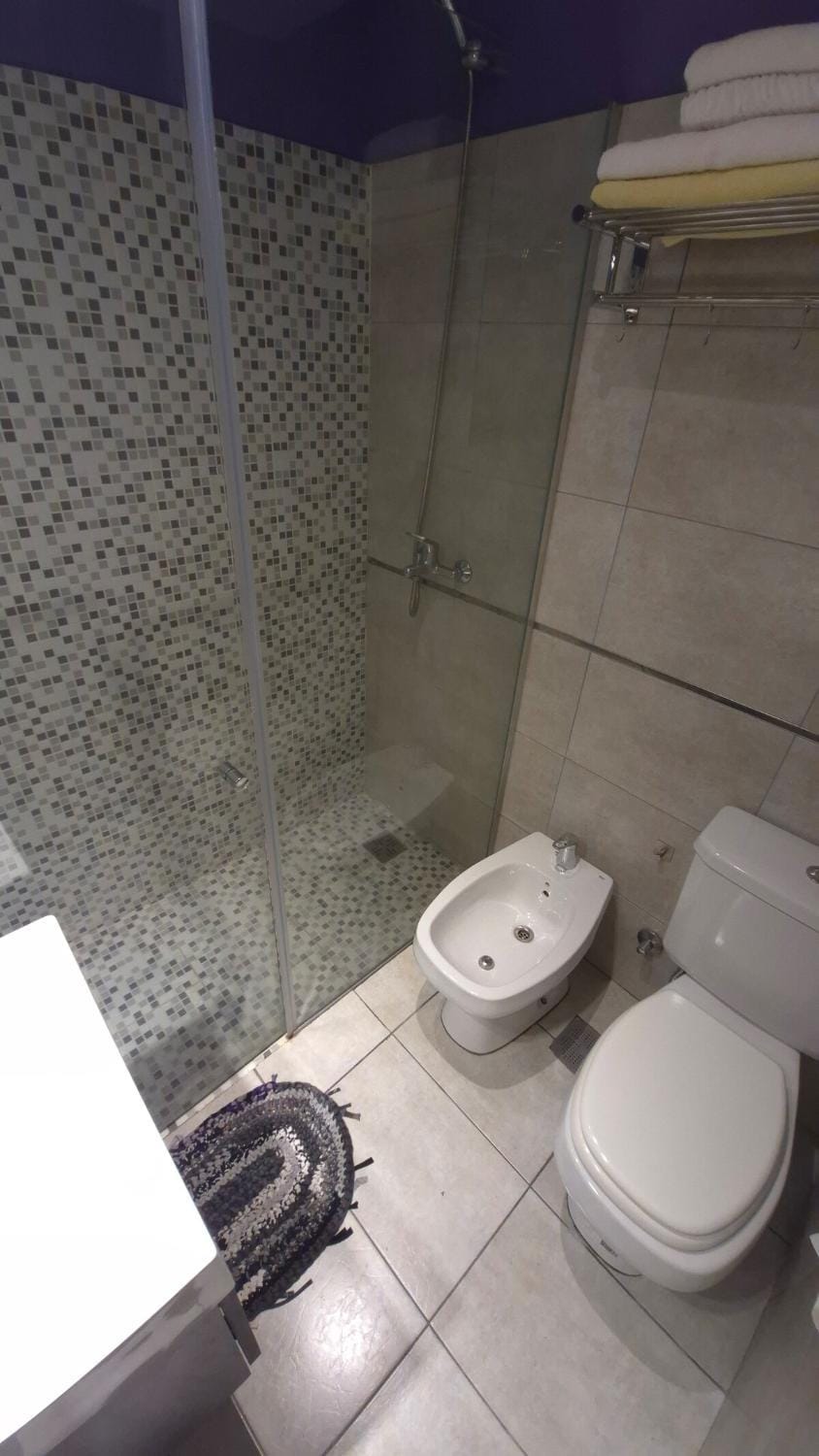 Aire y comodidad para 2 en pleno Pichincha Apartment in Rosario