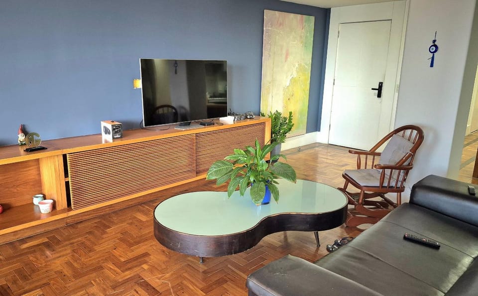TV and multimedia, Seating area