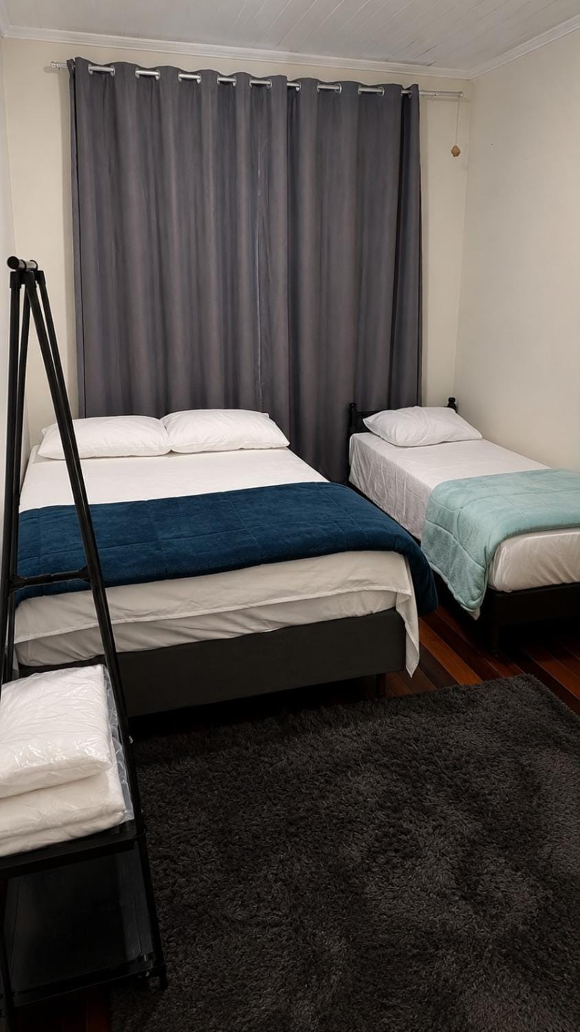 ParaHouse Bed and Breakfast in Joinville