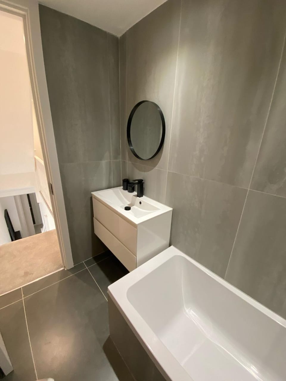 Bathroom, Bath