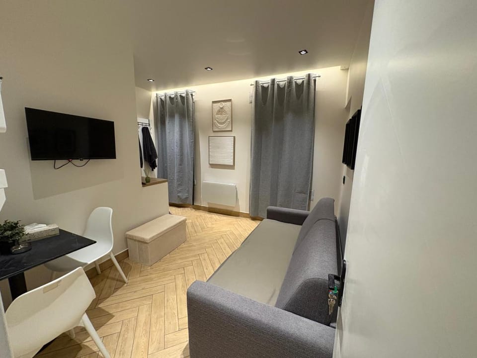 les précieuses de pantin Apartment in Pantin
