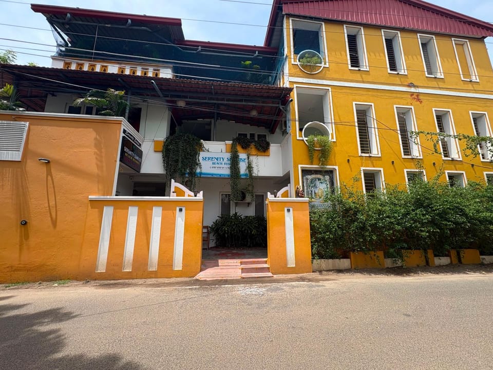 Sunrise Beach Resort Bed and Breakfast in Tamil Nadu