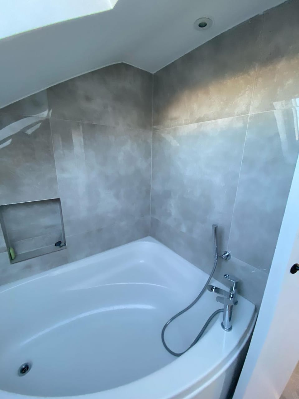 Shower, Bath