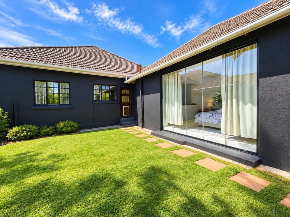 Cadle Craft Beach Cottage House in Cape Town