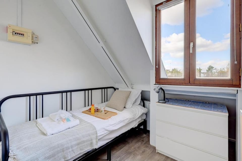 Porte Dauphine Paris 16th Studio Apartment in Paris