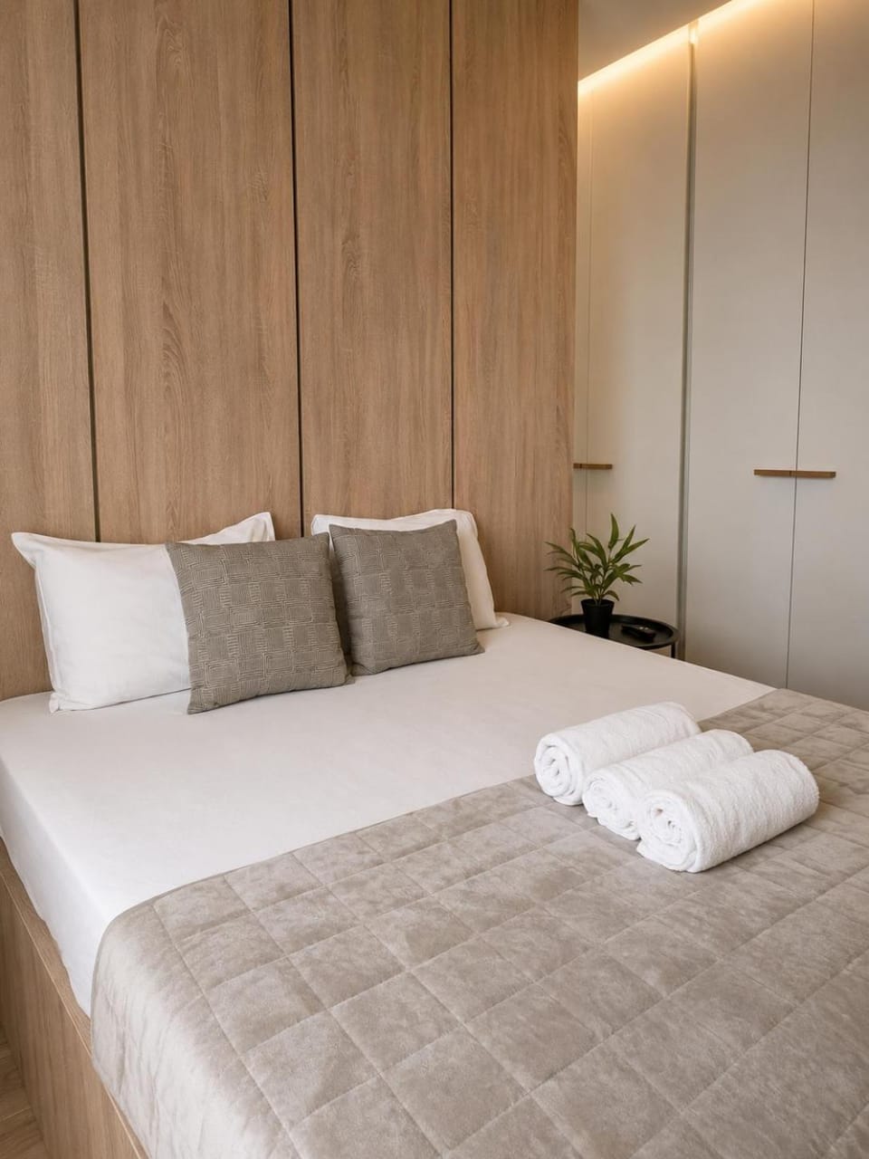 Bed, Photo of the whole room, Bedroom, towels, wardrobe