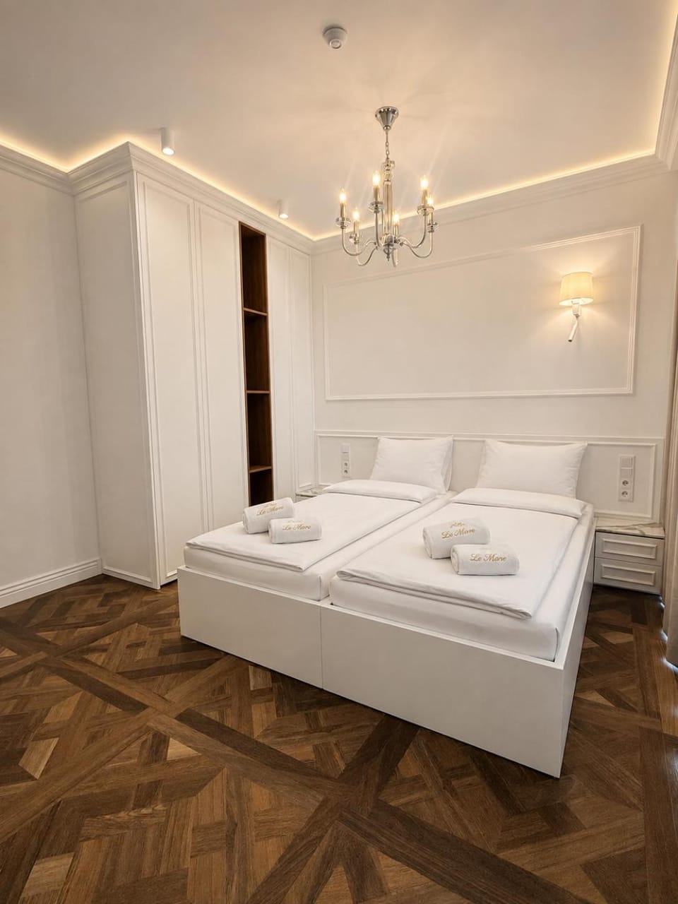 Bed, Photo of the whole room, Bedroom, wardrobe