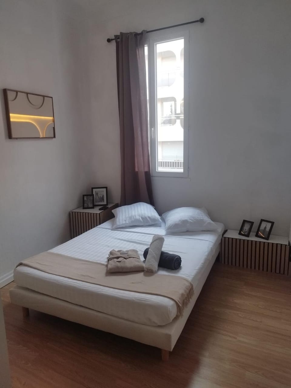 Cagnes sur Mer Charmant 2 chambres entre Plage & Gare Parking 4 pers Apartment in Cagnes-sur-Mer