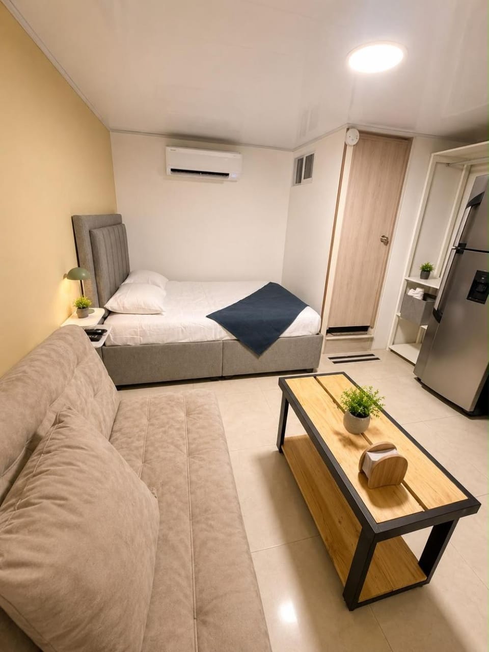 Seating area, Bedroom