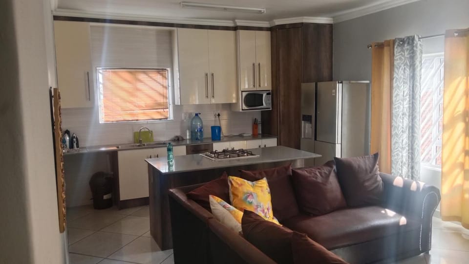 Royal guest house Apartment in South Africa