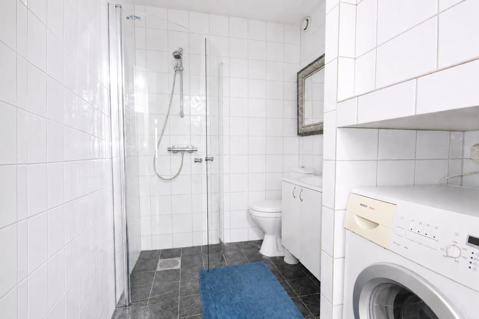 Stay in the Heart of Bergen - 3 min walk to Bryggen Apartment in Bergen