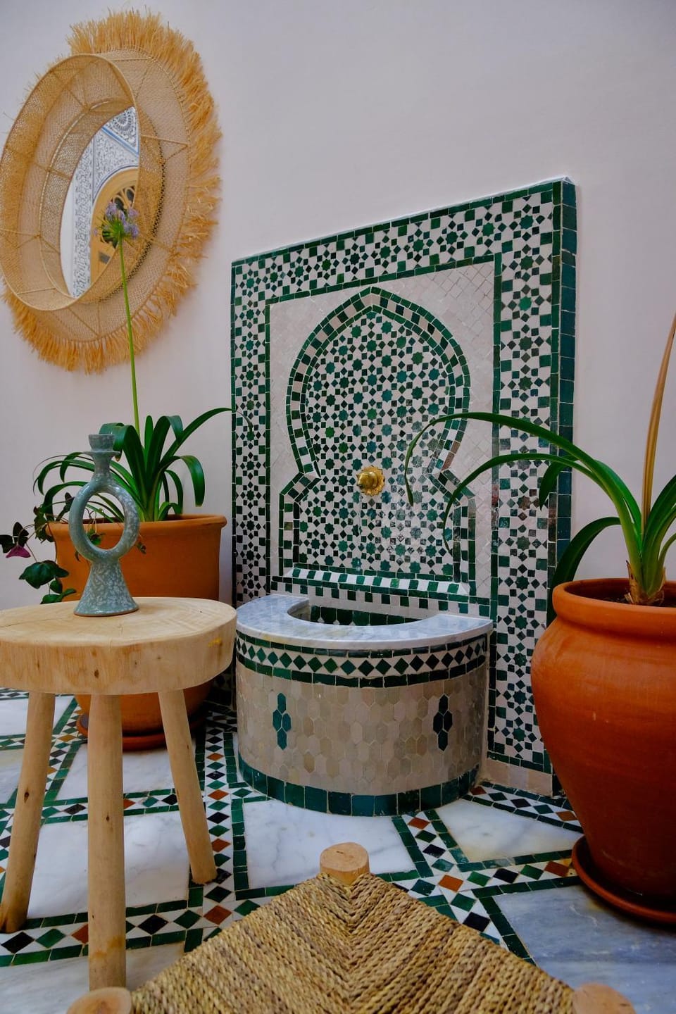 Lobby or reception, Decorative detail, Seating area