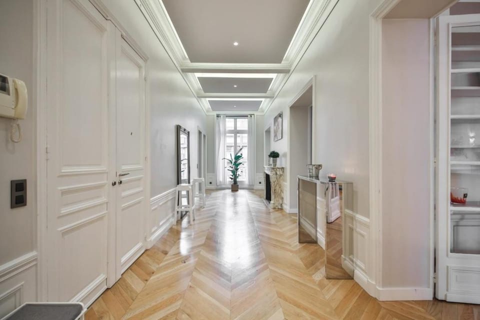 Location 1 an-4 chambres-Familial-Premium-Paris 16 Apartment in Paris