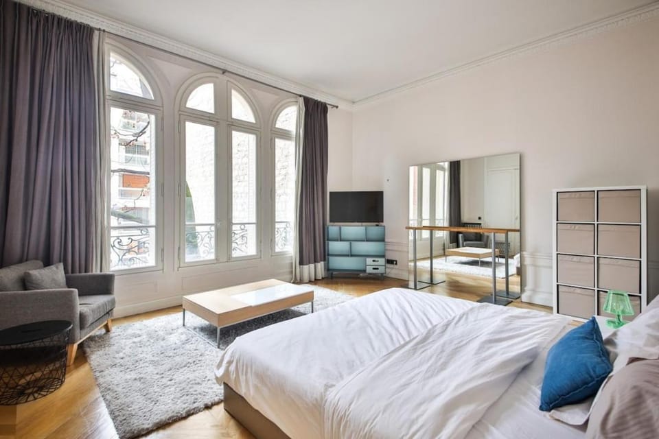 Location 1 an-4 chambres-Familial-Premium-Paris 16 Apartment in Paris