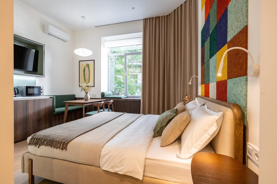 Bed, Photo of the whole room, Bedroom, air conditioner