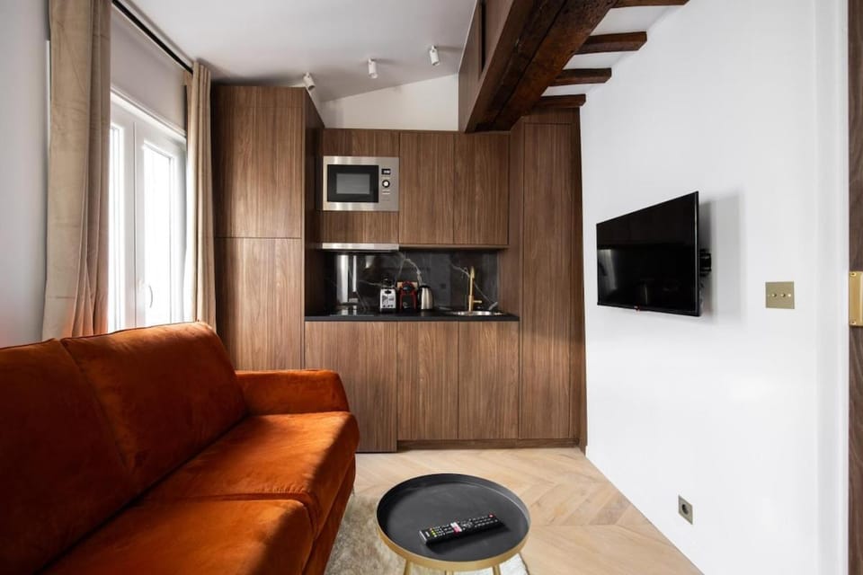 Guelma Mobilité Apartment in Paris