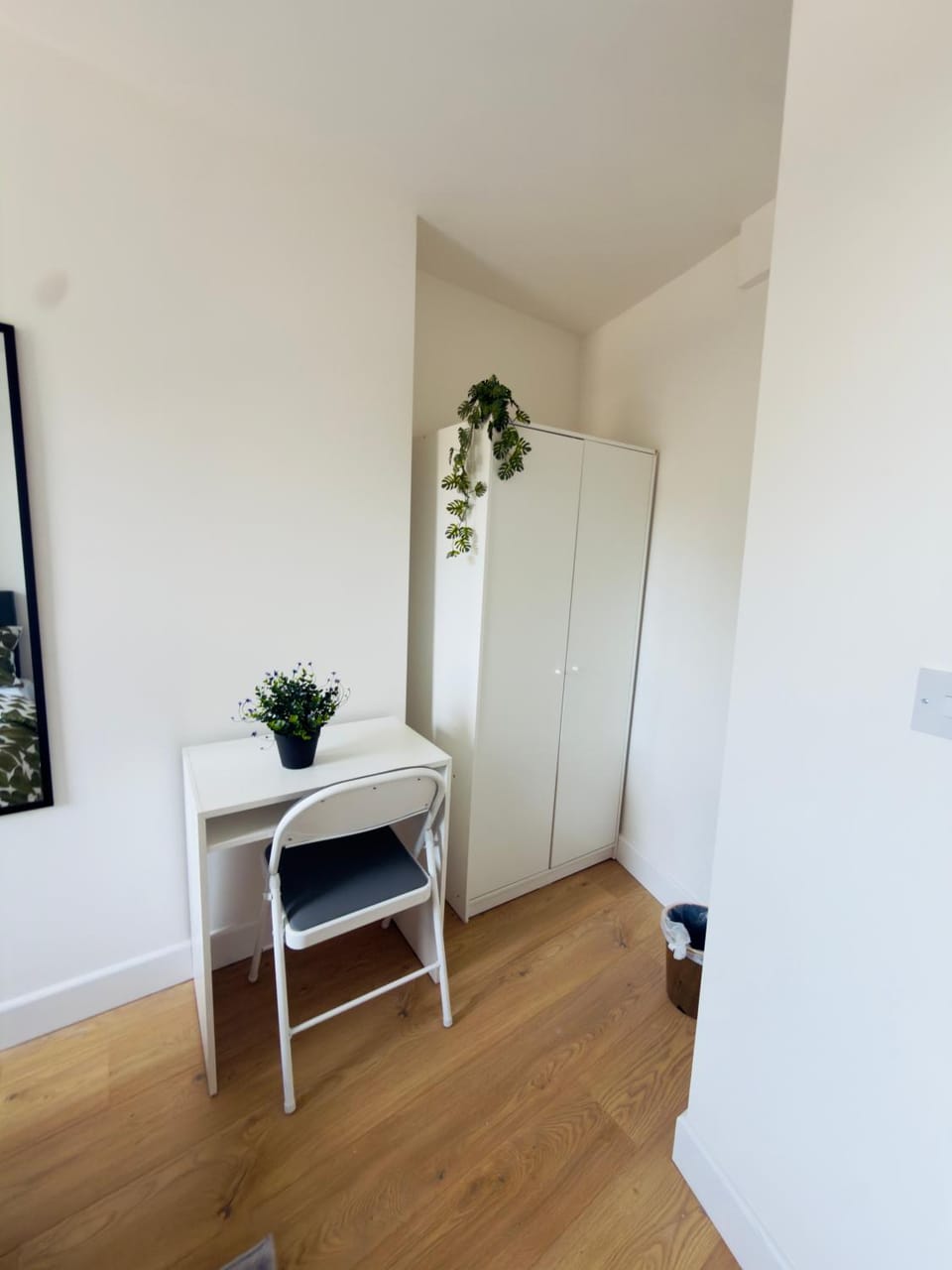 Cozy Double Bedroom in the heart of Seven Sisters Bed and Breakfast in London
