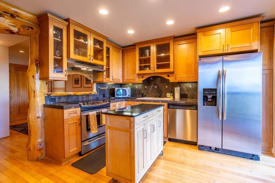 Tahoe Village Summit Escape Apartment in Kingsbury