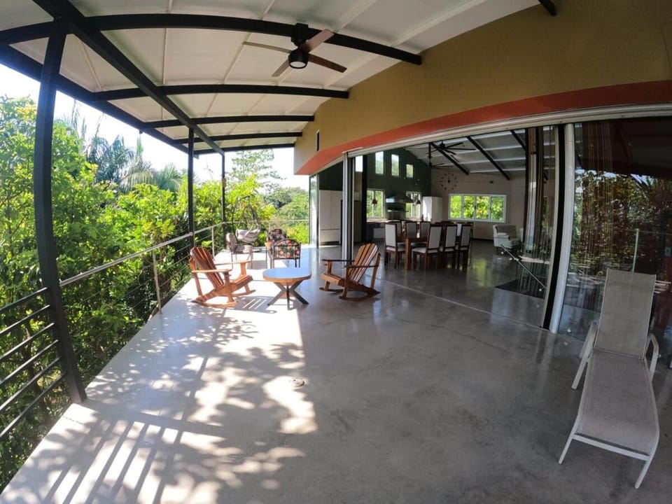 Casa Vista Verde House in Quepos