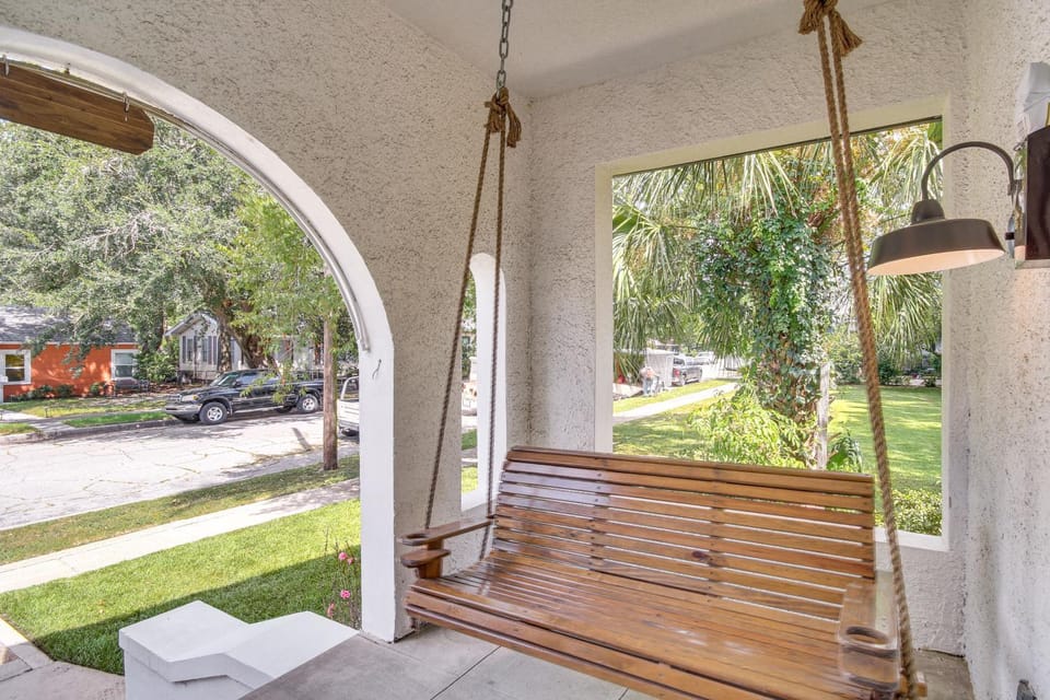 Walk to Gulfport Beach! Quiet Home w/ Yard House in Gulfport