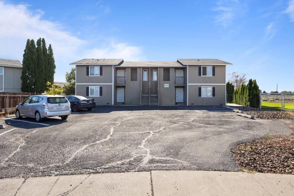 Property building, Parking