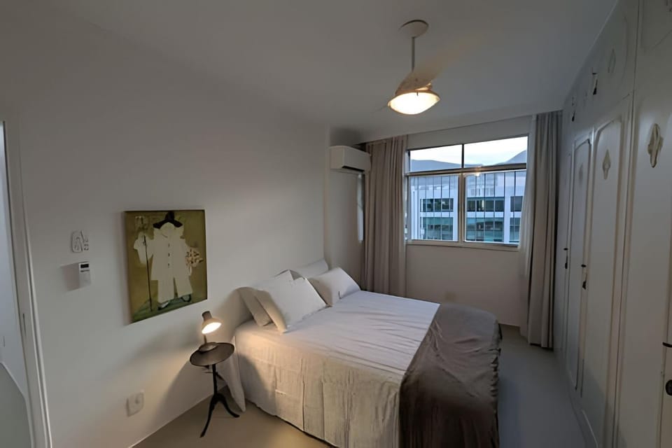 Vista Cristo, metrô na porta, 300m da praia Apartment in Rio de Janeiro