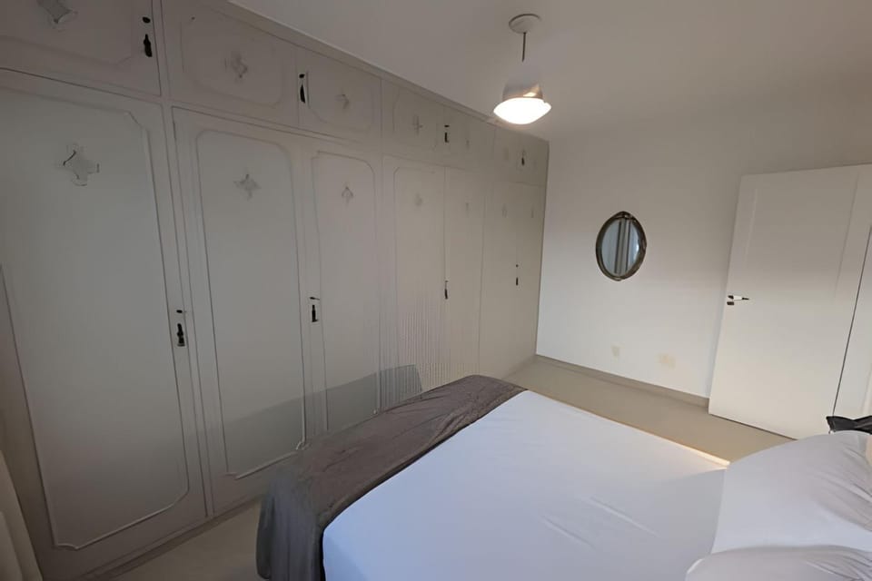 Vista Cristo, metrô na porta, 300m da praia Apartment in Rio de Janeiro