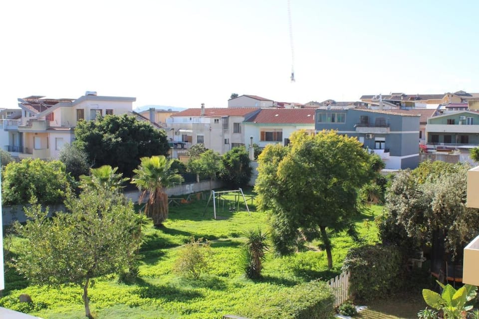Neighbourhood, Street view