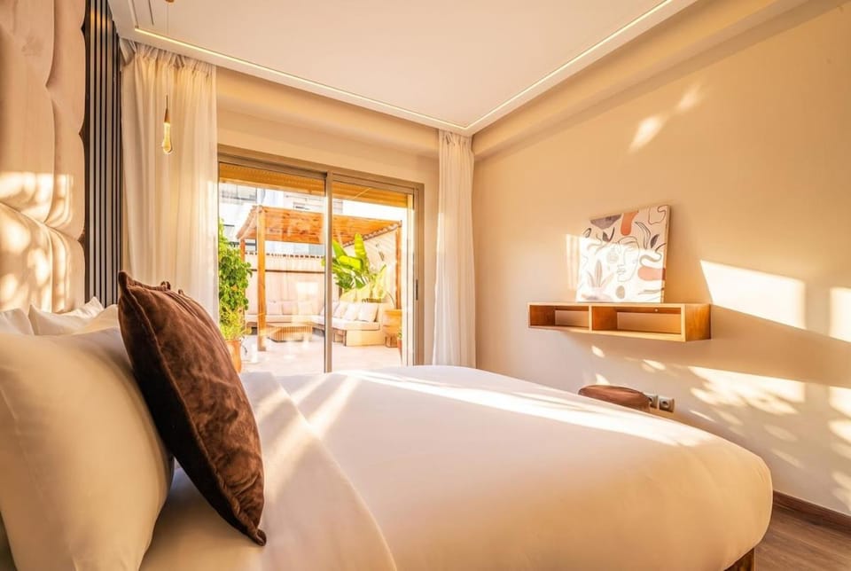 Spacious 3BR with Private Terrace & Parking - Racine Apartment in Casablanca