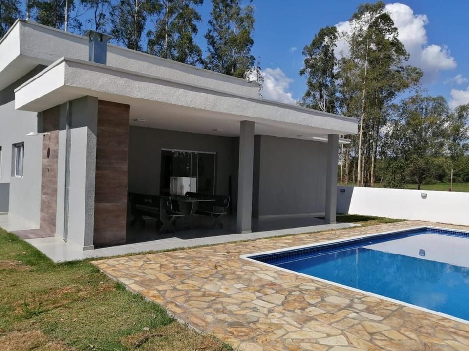 Linda casa, moderna e espaçosa - Ninho Verde 1 House in State of Paraná
