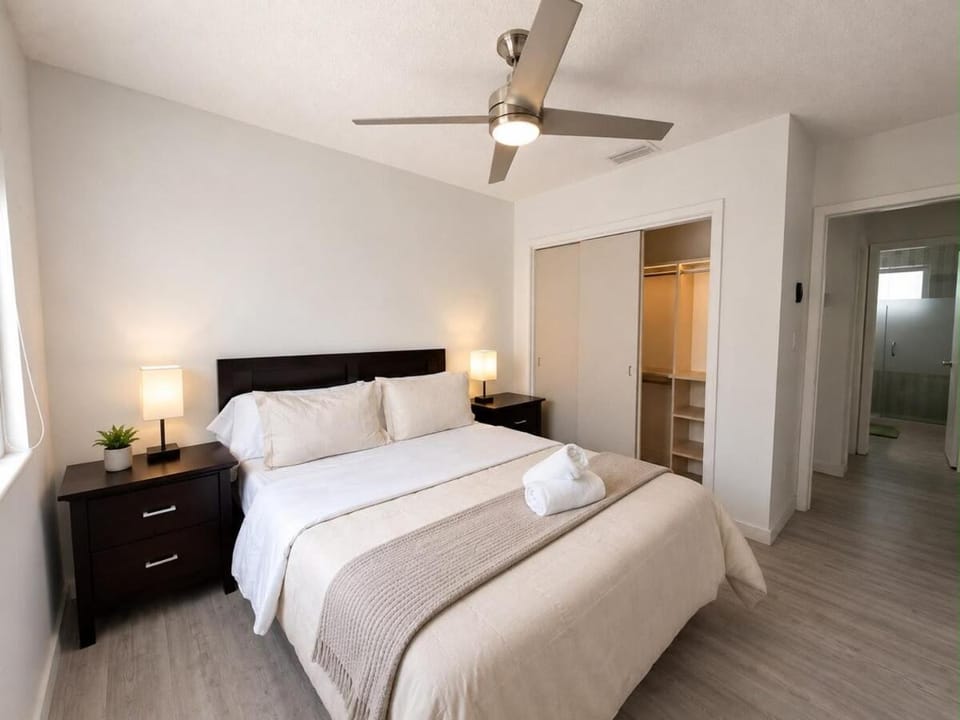Bed, Bedroom, wardrobe